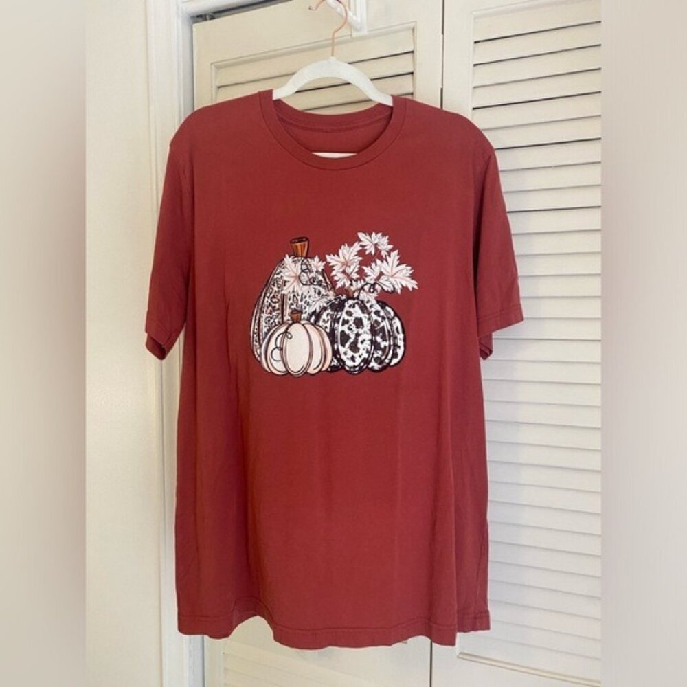 Rust-Colored Fall Pumpkin Graphic Tee Size XL
